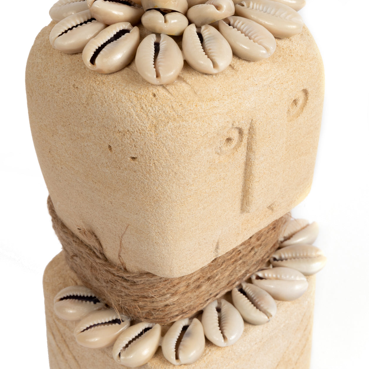 La Pierre Sumba avec coquillage - Naturel