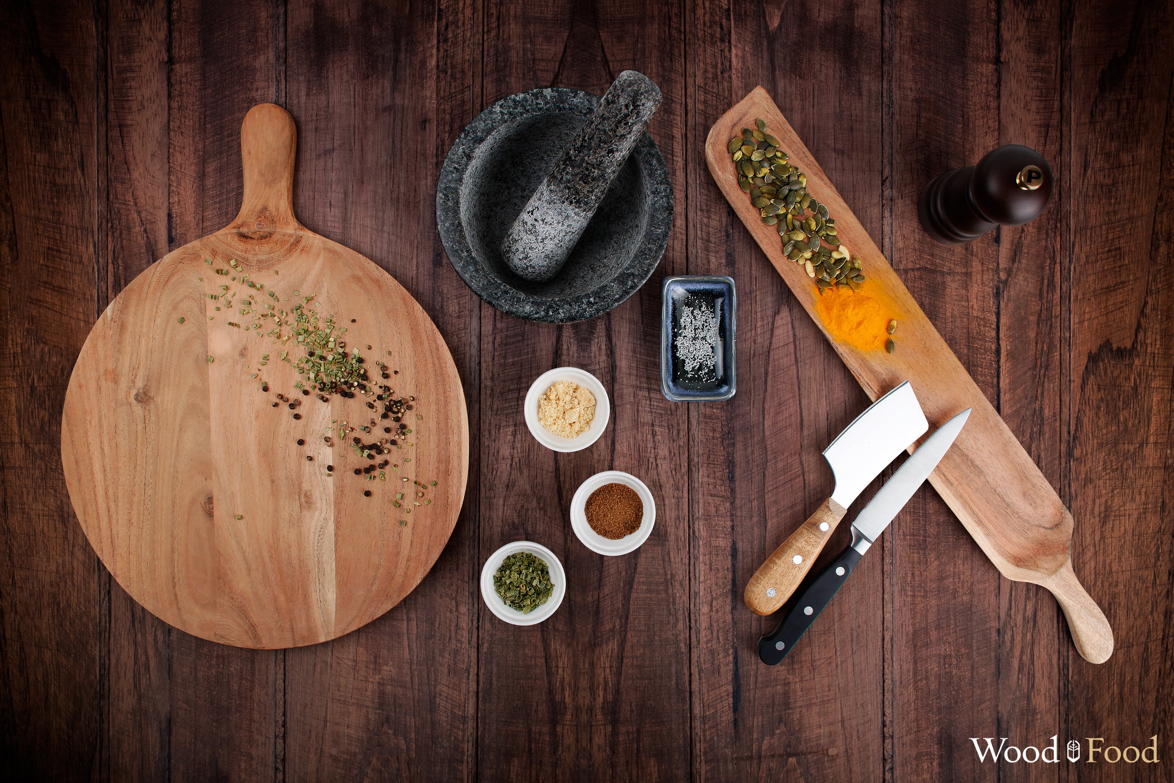 Planche à servir avec poignée acacia 30cm - M