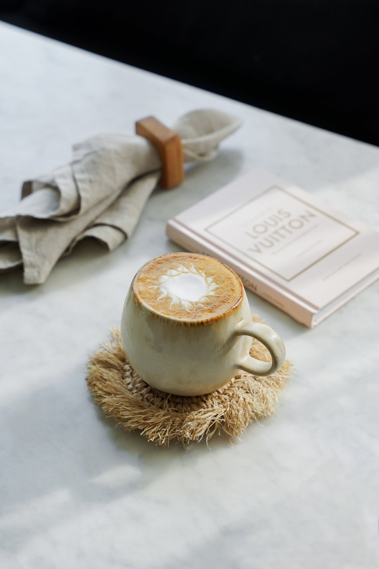 Le Sous-verre en raphia à franges – Naturel