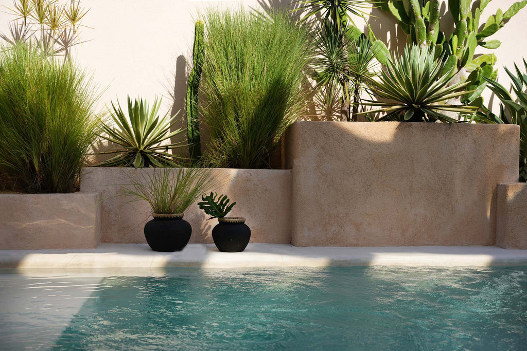 Le Vase Styly - Noir Naturel - M