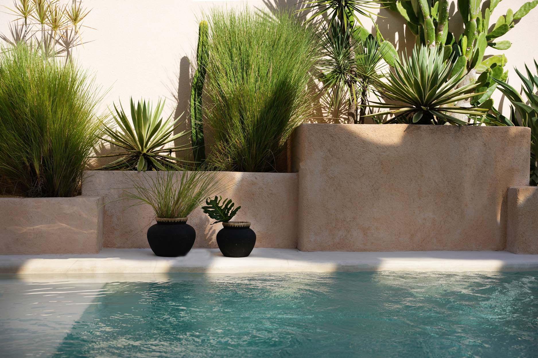 Le Vase Styly - Noir Naturel - M