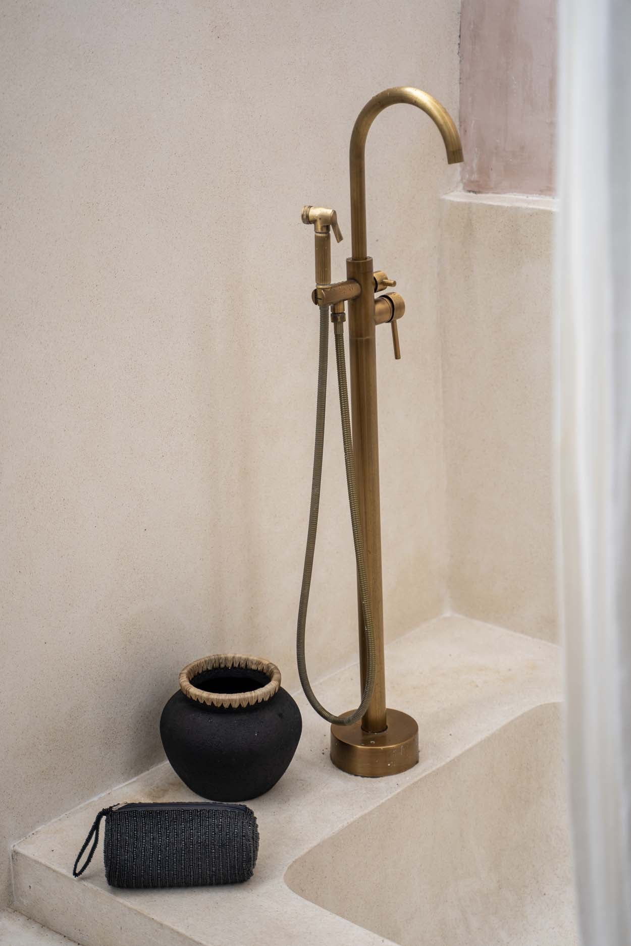 Le Vase Styly - Noir Naturel - S