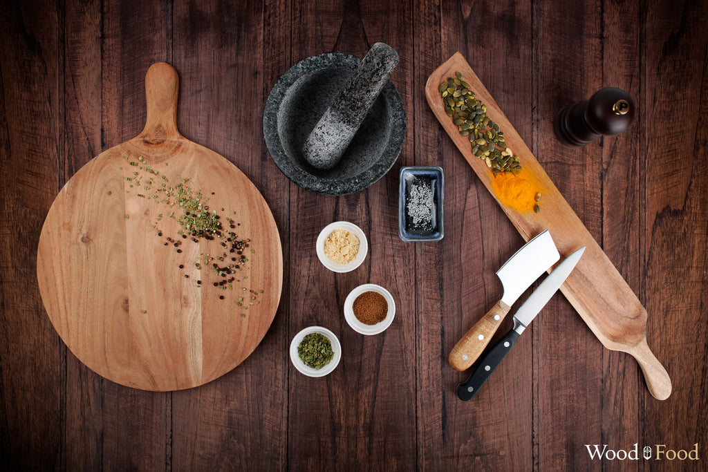 Planche à servir avec poignée acacia 50x15cm